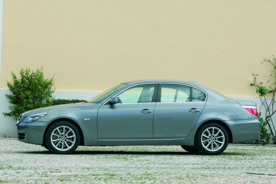  BMW 5-Series 2007 года  (фото 43 из 93)